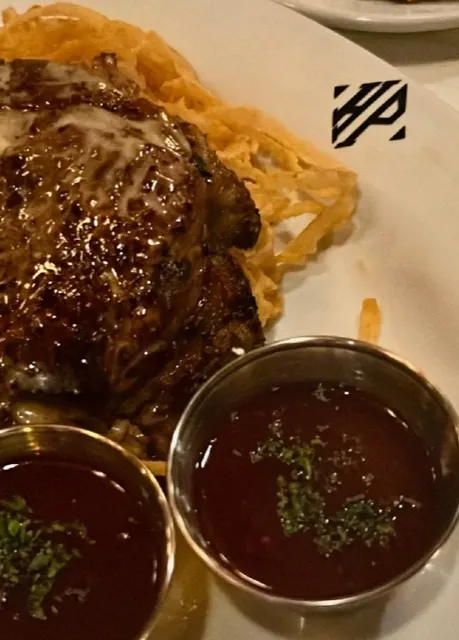 Hyde Park Prime Steakhouse 🥩✨