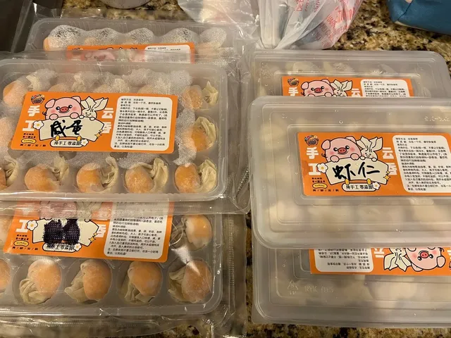 LA Must-Buy Souvenirs Before Heading Back to the Bay Area! 🛍️