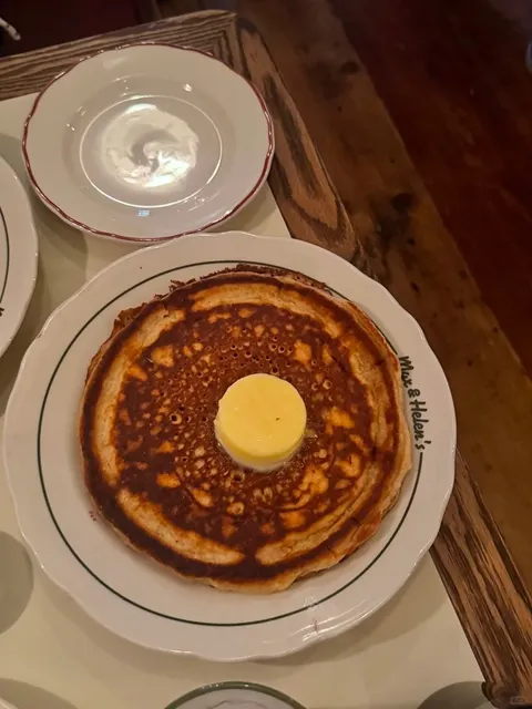 LA's Newest Spot 🥞 Vintage Vibes at a Modern Retro Diner