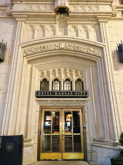 🌆 Kansas City Downtown | From Day to Night