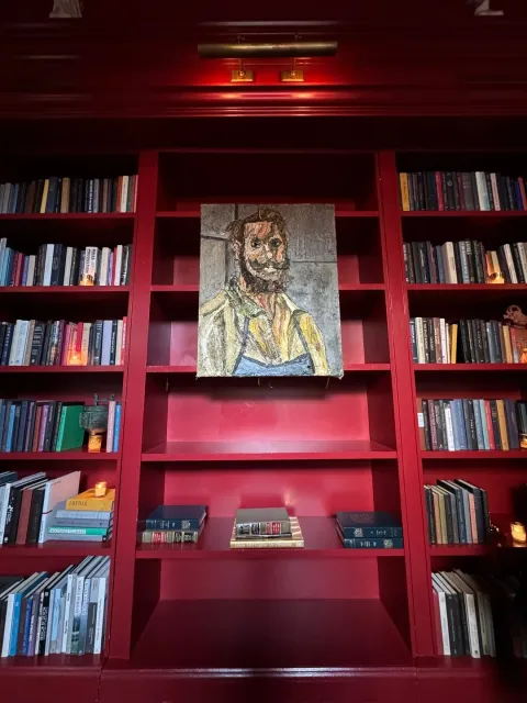 A Speakeasy Nestled Inside a Library! 📚🍸