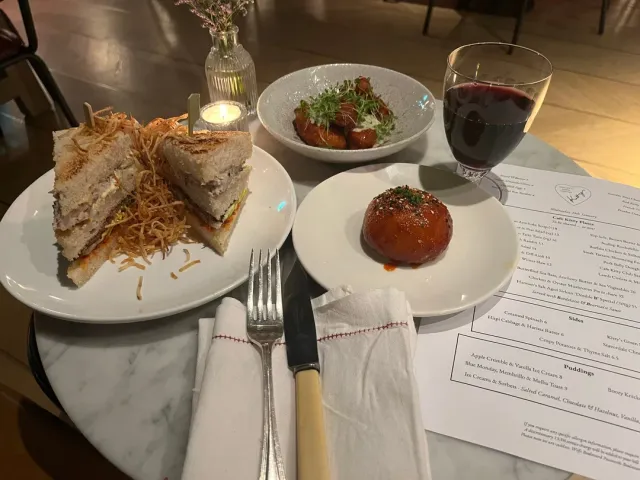 🎭 Soho Classic – Absolutely Incredible! 🎭