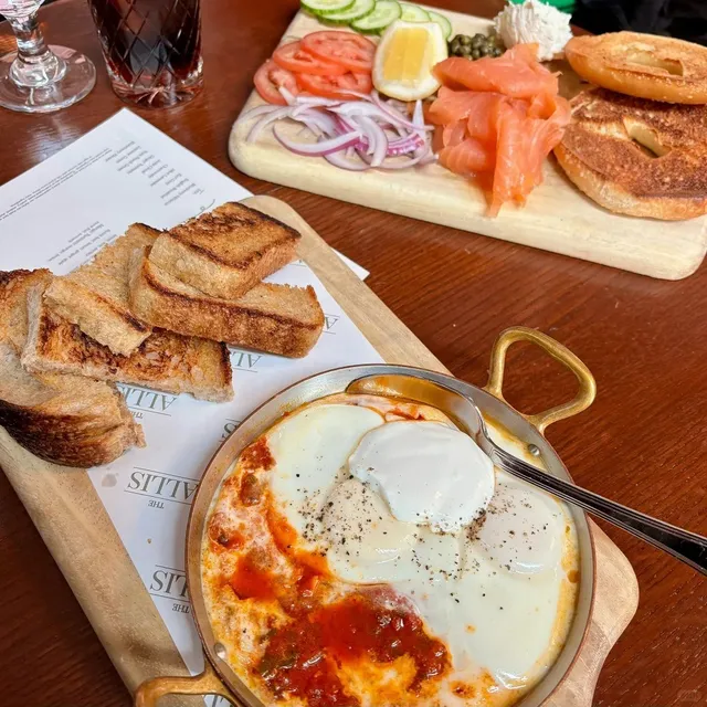 ​​Chicago’s Mediterranean Brunch Gem 💎 Healthy & Delicious! 🍳✨​​