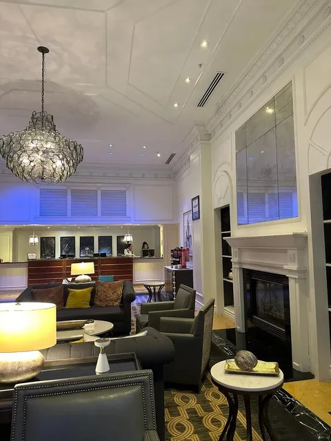 The ONLY Hotel I Recommend in New Orleans!!! Location 💯