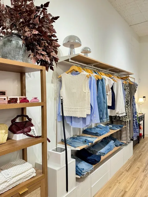 Ann Arbor | A Cozy Weekend Tour of Local Shops & Markets 🛍️🍒