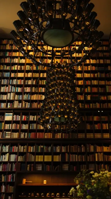 🇨🇭· Zurich's Stunning Coffee Shop☕️