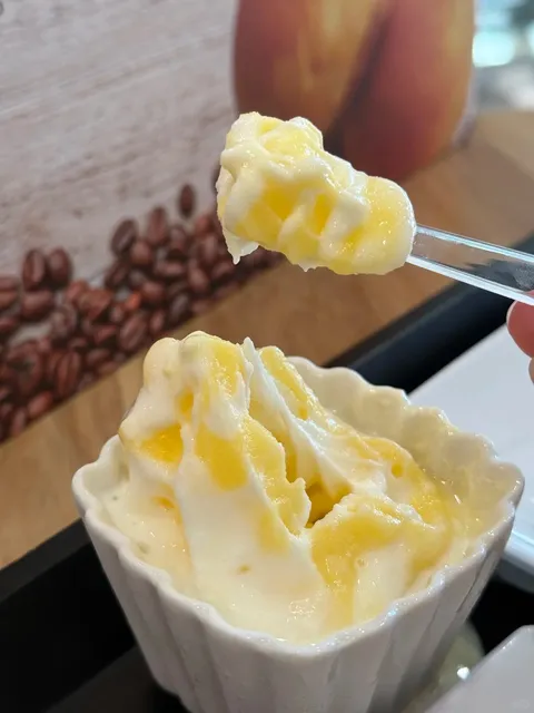 🇺🇸 LA｜A Bakery Full of Aroma — Coffee Bread for $3.50 Each! 🍞