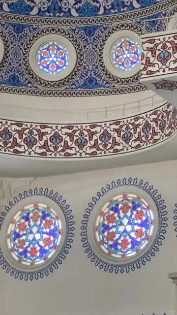 Here’s your translated and enhanced version with emojis and travel tip