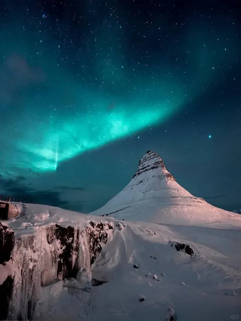 Iceland travel  Must-Do Experiences