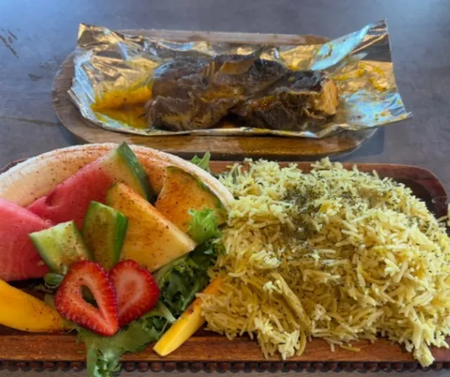 La Mama Restaurant | 🥘