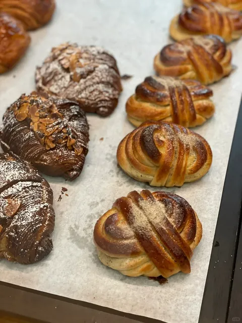 New York | La Cabra  Bakery