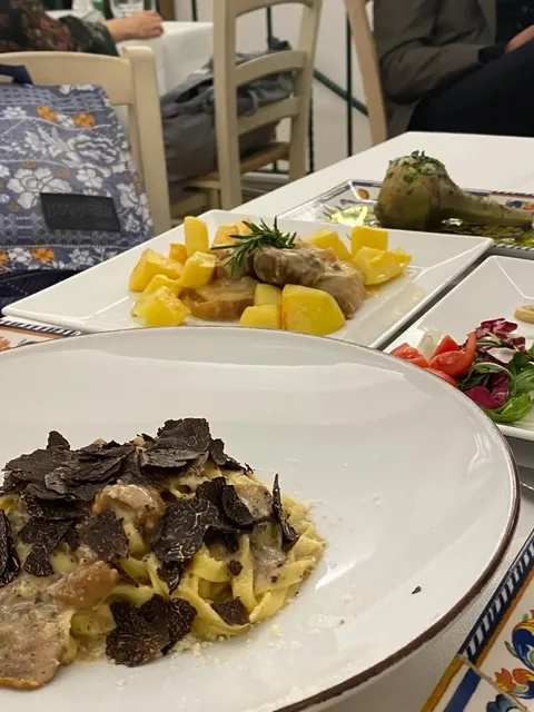 Rome's Hidden Gem Truffle Restaurant 🍴 Osteria Barberini