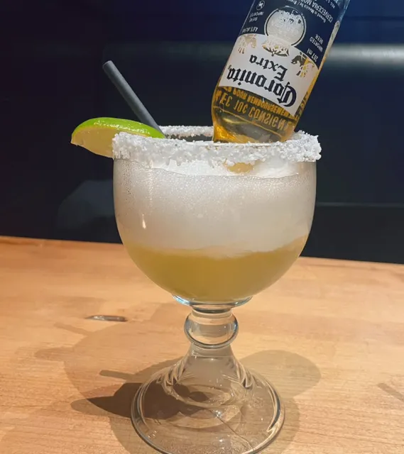 Moxies | Toronto's Ultimate Fusion Dining Experience 🌎🍽️