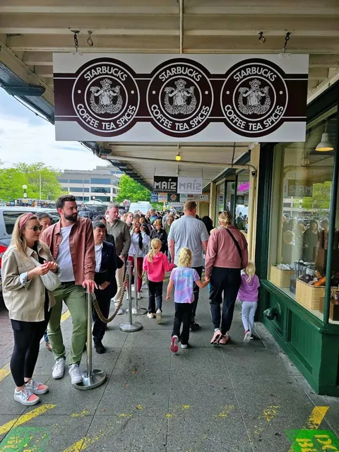 🌸 Seattle's Pike Place Market: 6 Viral Foodie Spots You Can't Miss! 