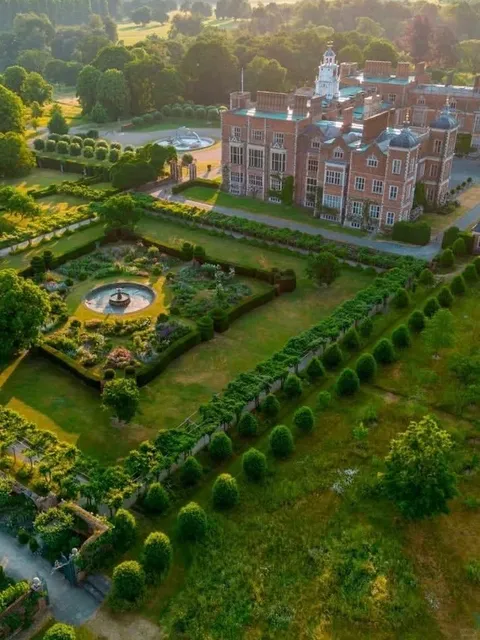 🇬🇧 Hidden Gem Near London | A Local's Favourite Garden Escape! 🇬🇧