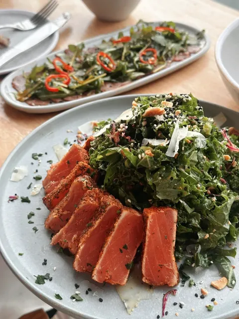 Quince Lakehouse | Stunning Lakeside Views & Surprisingly Good Food