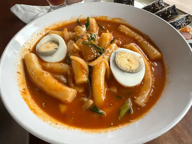 Kampala Eats | Korean Food at La Casita! 🍜🍣