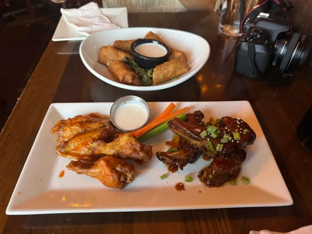 Chester Brunnenmeyer's Bar & Grill 🍔 | Blue Ridge Fall Dining Guide