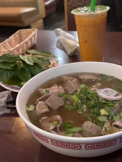🍜 Madtown Eats | Tried Sunny Pho – Just Okay…