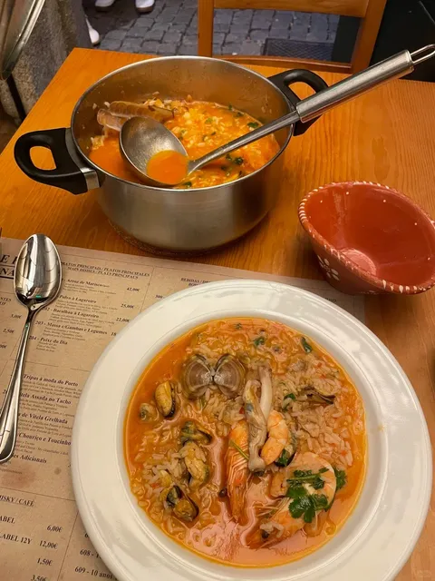 🍽️ Porto's Must-Try Hotspot: Taberna dos Fernandes  