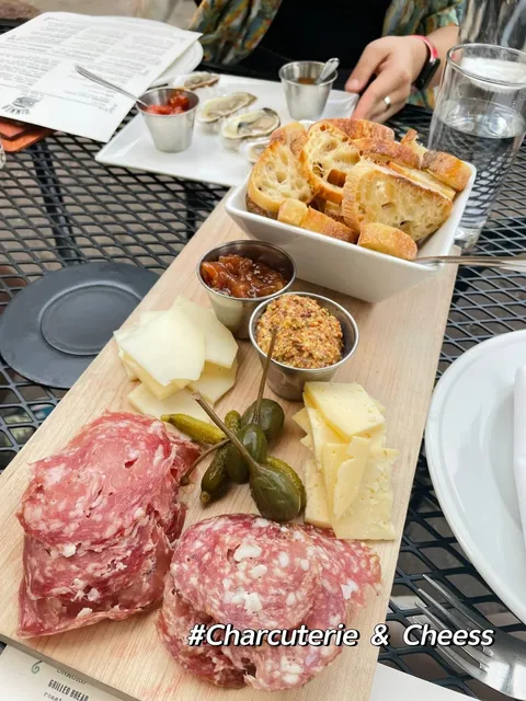 Indianapolis |  Bluebeard