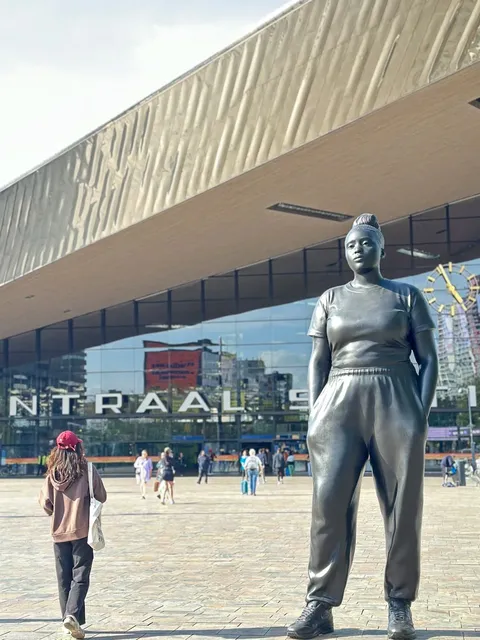 🇳🇱 Quirky Houses & Cute Rotterdam!