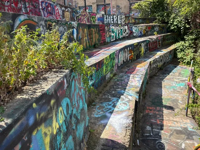 Pittsburgh: A Carnival of Colors — The Color Park 🎨