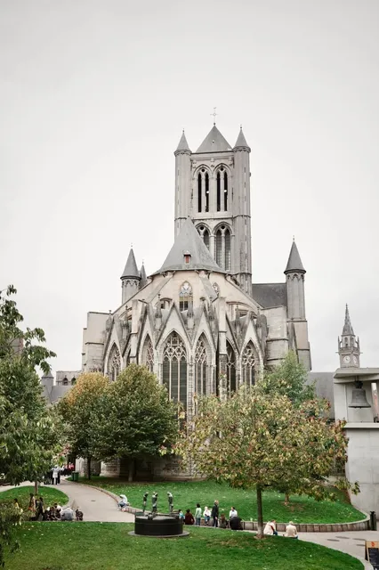  🇧🇪 Ghent | A Harry Potter-esque Haven for Introverts