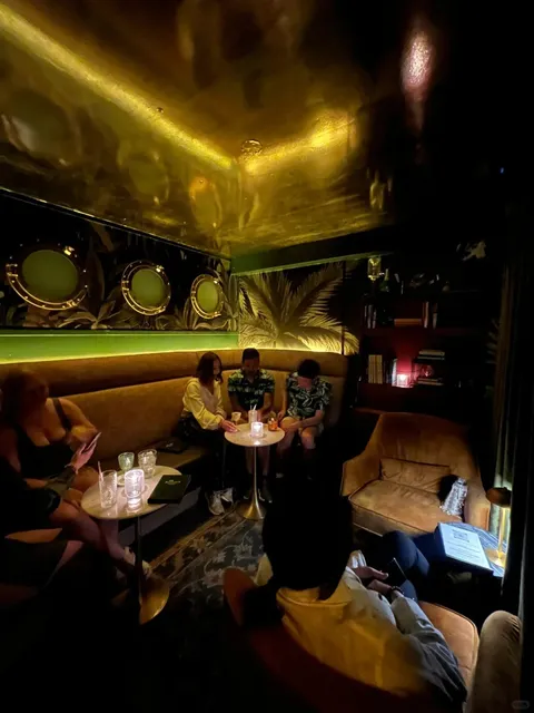 Hawaii | The Perfect Atmosphere Bar for a Date