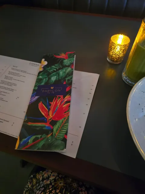 🌟 A Delicious Meal in a Lovely Area – Loved Every Bit! 👌🌟