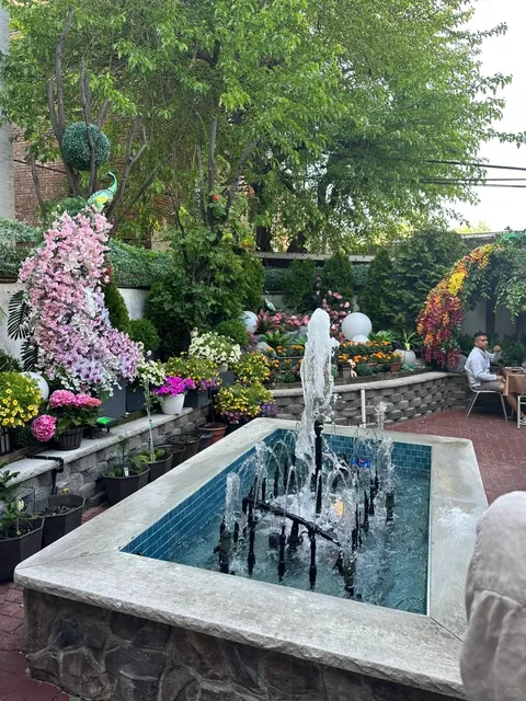 Thai Food in New York's Little Garden (1)🌿