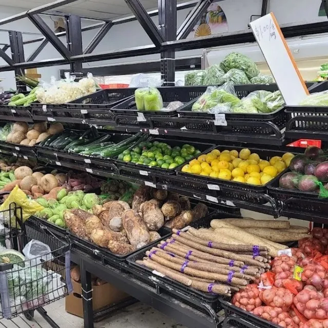 🛒 Tink Holl Supermarket | Cleveland's Reliable Asian Grocery