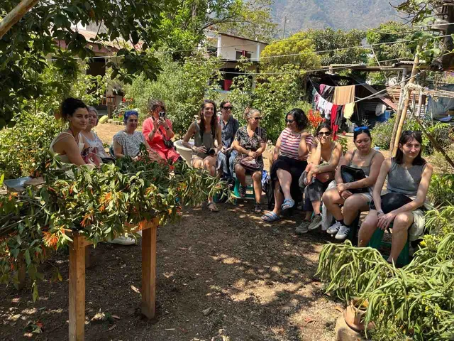 Textile and natural dye class, visit us and you will have an experience with native women