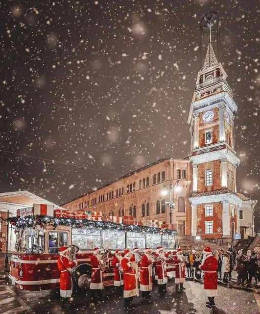 🎄 St. Petersburg Streets | Christmas Bus 🎅