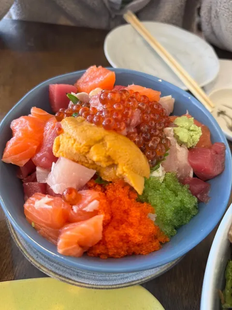 Affordable Japanese Spot Near Irvine 🍱 Chirashi Bowls 🥣