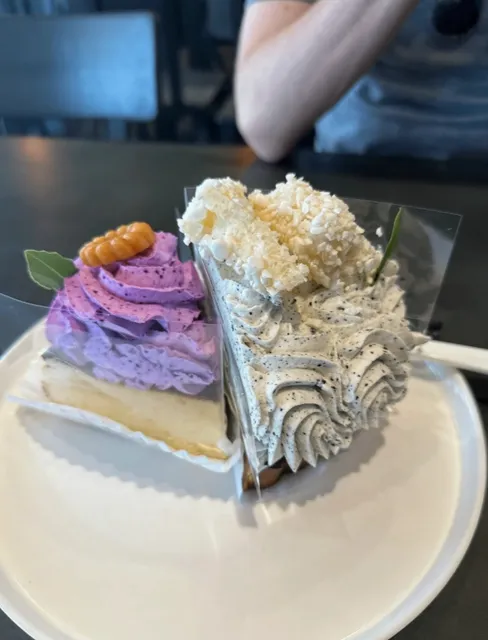 PETIT FOUR Dessert Cafe