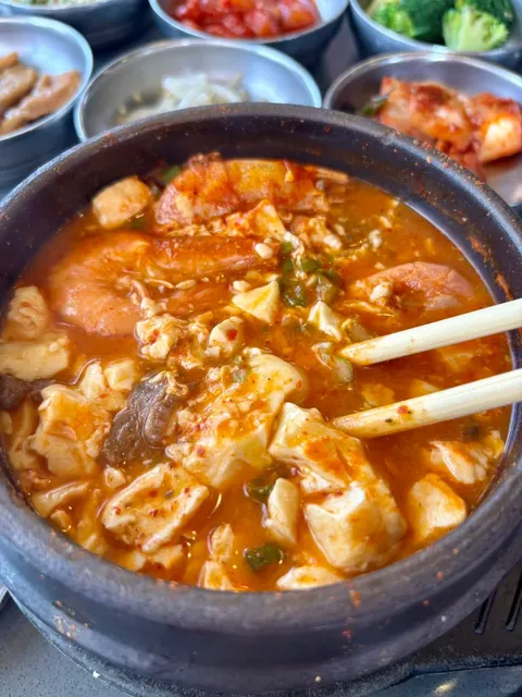 Tofu Plus Korean Restaurant in SF — Perfect Spicy Tofu Soup for Winter