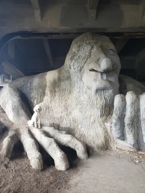 Seattle's Troll Trail: A Magical Scavenger Hunt! 🧌🌲