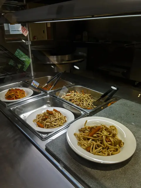 🍚 Madison Dining Hall Review – Rheta’s Market