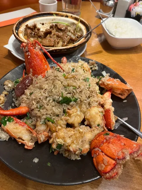 🌟 Sang Kee Asian Bistro – Lobster Sticky Fried Rice So Good