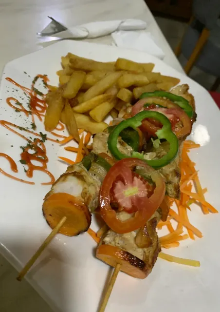  Cameroon Chain Restaurant Review｜Kazoo Fried Chicken