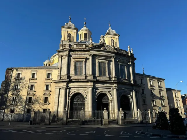 Early Bird Gets Free Cathedral Admission! 🕊️🏛️（1）