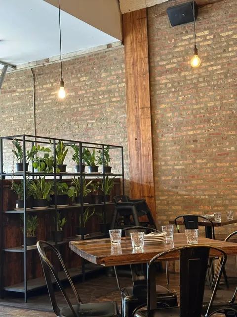 Pizza for Breakfast — The Most Chicago Way to Start the Day 🍕