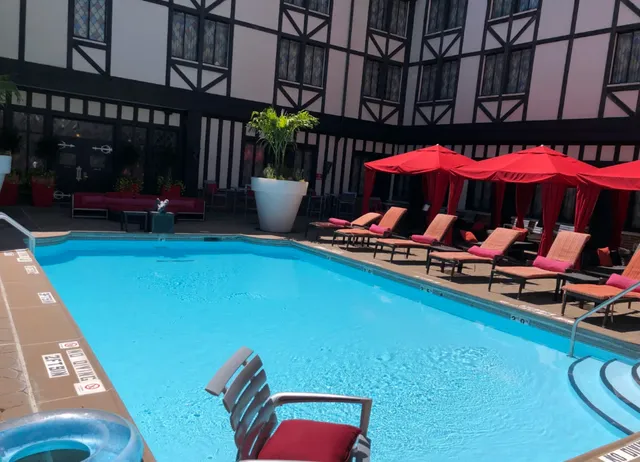 Hotels in St. Louis: Unique Charm in Old Times 🏨