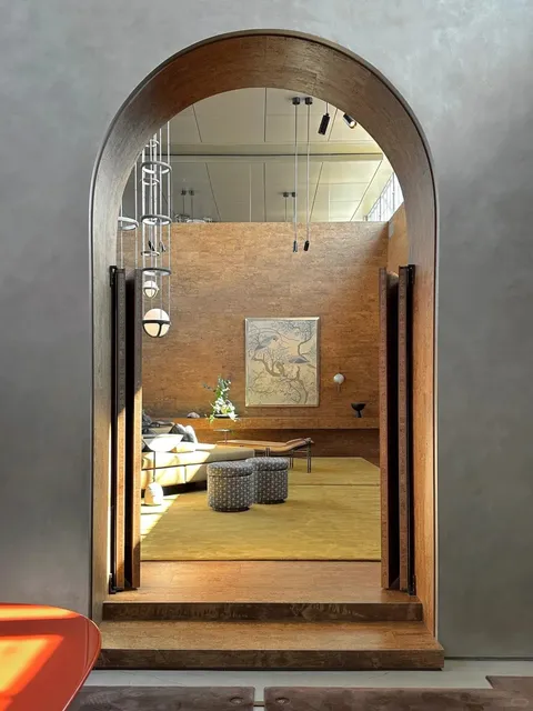 Los Angeles APPARATUS – A Home with Futuristic Vibes 🪐🚀