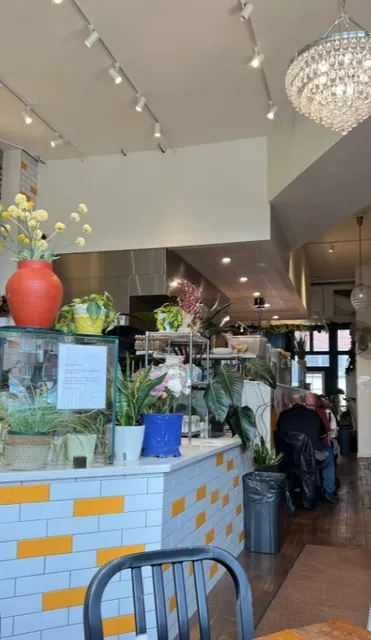 🌴 Cafe Astoria | A Tropical Twist on Brunch in St. Paul