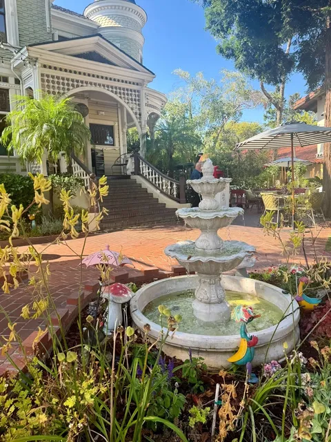 Perfect Brunch Spot for a Girls' Get-Together | Gardenia 🌸