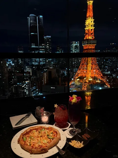 The view of Tokyo Tower is absolutely stunning(1)