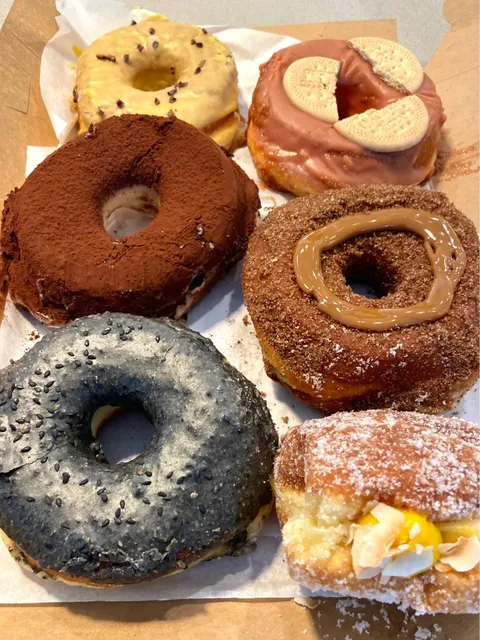  Bun Appétit Donuts:Best Fremont dessert shop