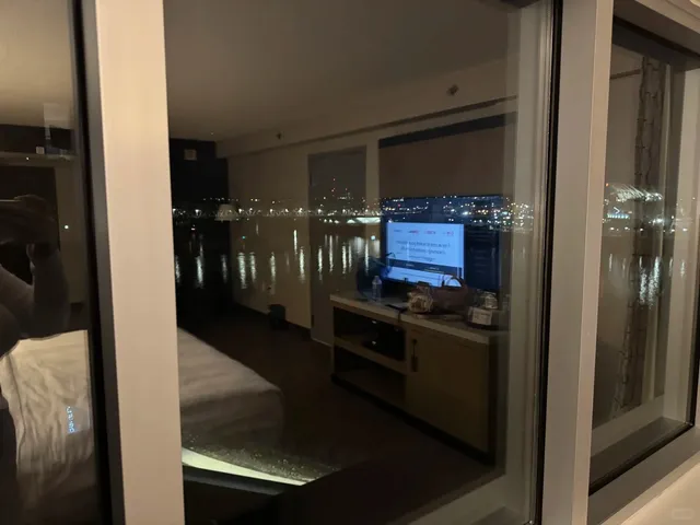 🇺🇸 In Cincinnati, I Spent an Extra $150 Just for This Photo 😅📸